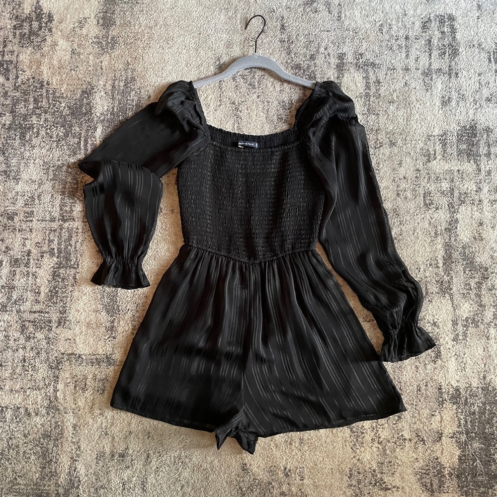 Abercrombie and Fitch Romper - Picture 1 of 5